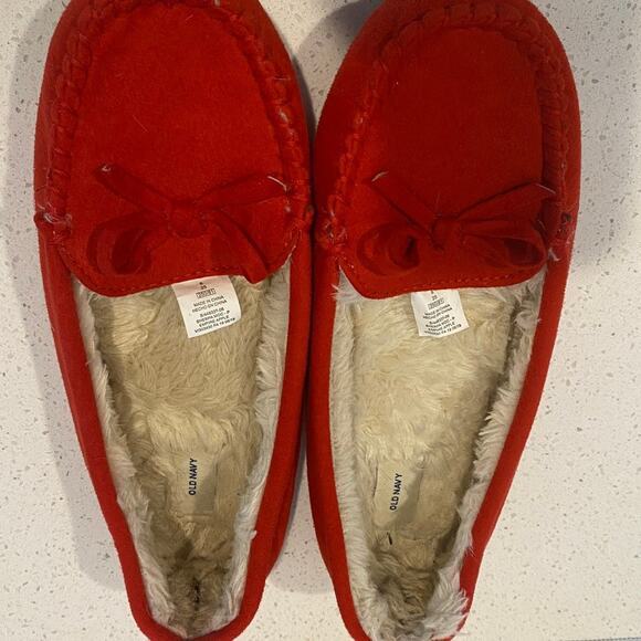 OLD Navy Minnetonka Winter Moccasins Women's Red Size 8 - Picture 3 of 7